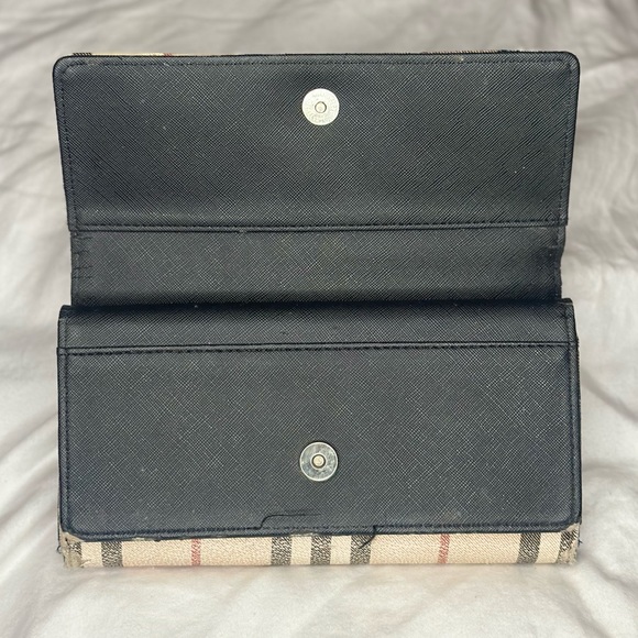 Burberry long wallet - Picture 3 of 8